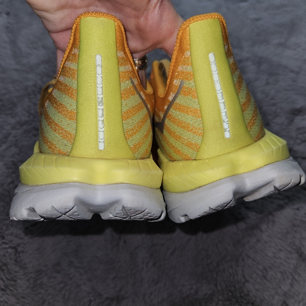 HOKA Mach 5 Men's 11 D Athletic Shoes Sneakers Radiant Yellow Orange Running Gym - Picture 8 of 11